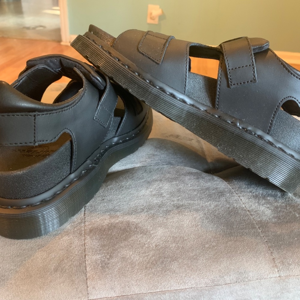 ⭐️SOLD Dr. Martens Kamilah Sandals Size 8 NIB - Picture 3 of 8